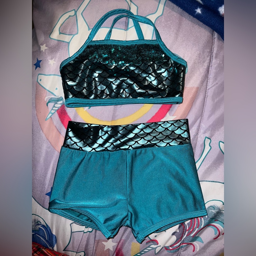 Gymnastics outfit